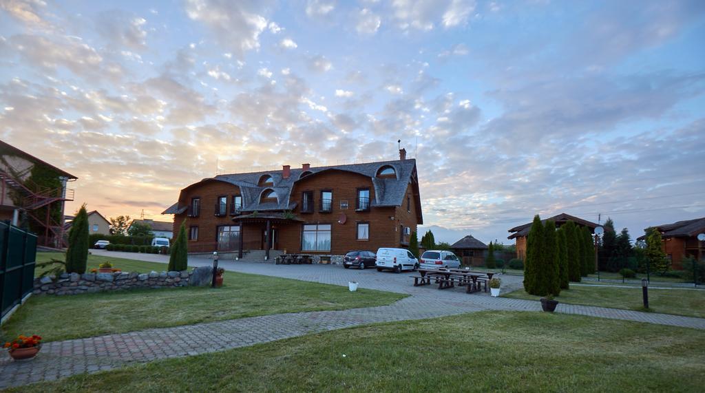 Dworek Tucholski Zblewo Buitenkant foto